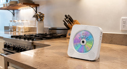 Gueray Y01 portable CD player in a real room